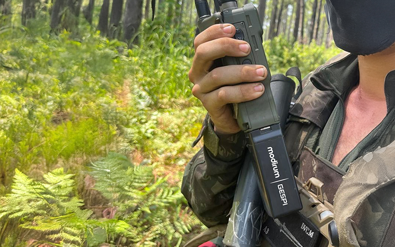 OCE-152 Battery Radio