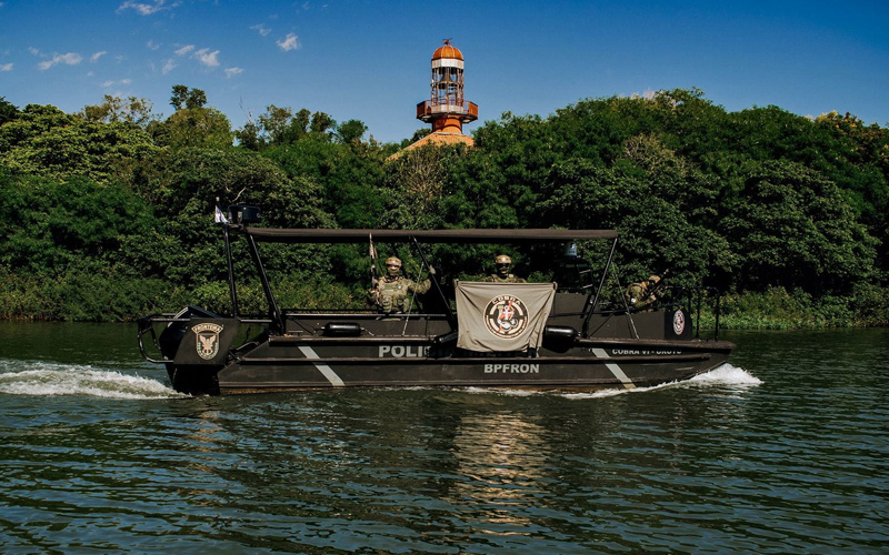 Military Armoured Boat Aruanã 26 FT