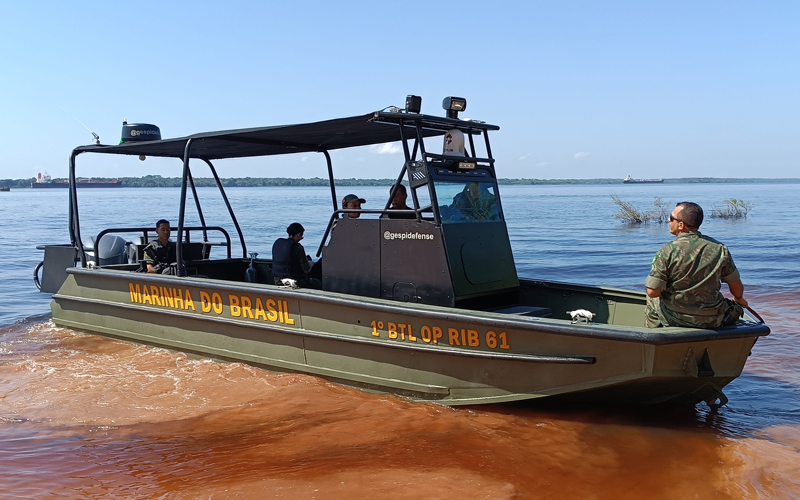Military Armoured Boat Aruanã 26 FT