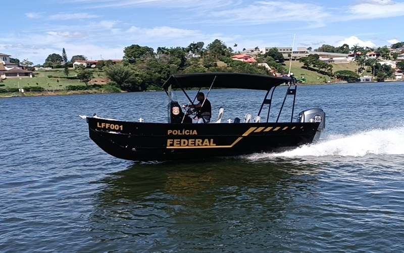 Military Armoured Boat Aruanã 20 FT - LFF