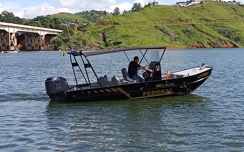Military Armoured Boat Aruanã 20 FT - LFF