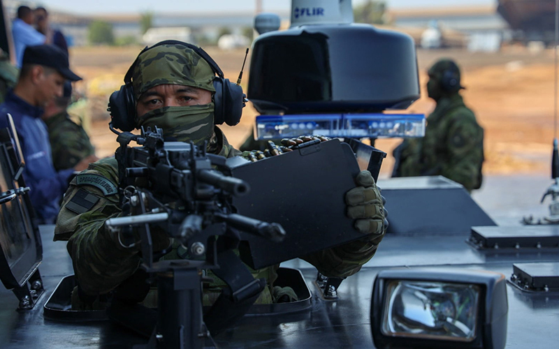 Military Armoured Boat Aruanã 38 FT