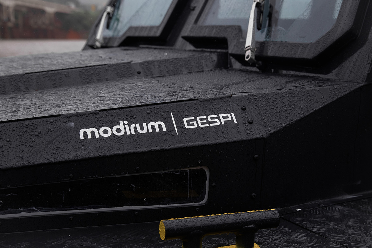 Barco Blindado Militar Aruanã 38 FT