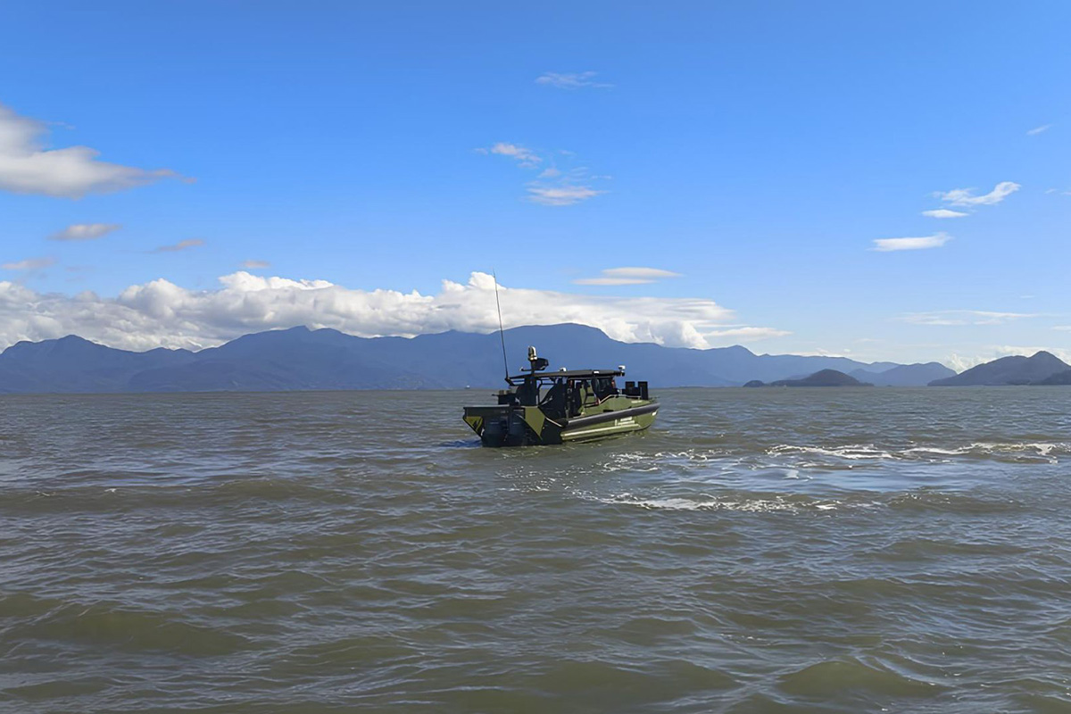 Barco Blindado Militar Aruanã 29 FT - TT