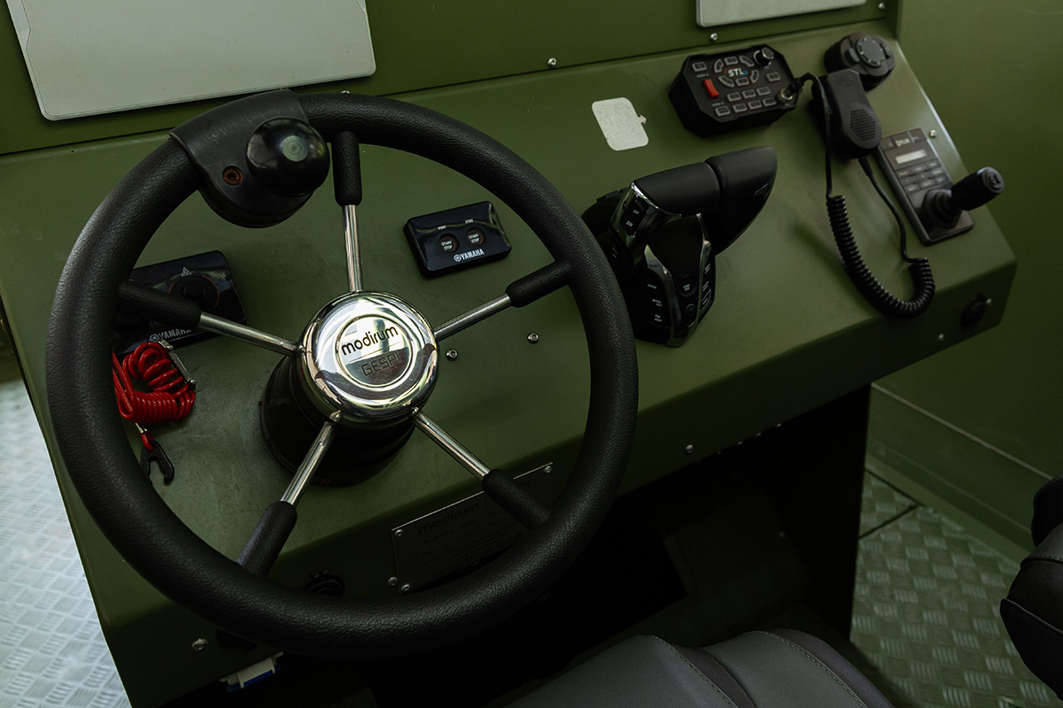 Barco Blindado Militar Aruanã 29 FT - TT